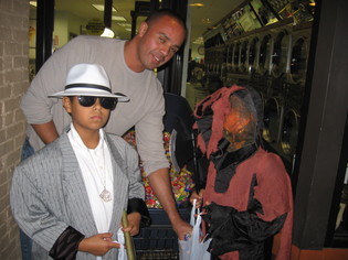 nhi-halloween%20009.JPG