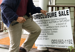 092708_foreclosure-1.jpg